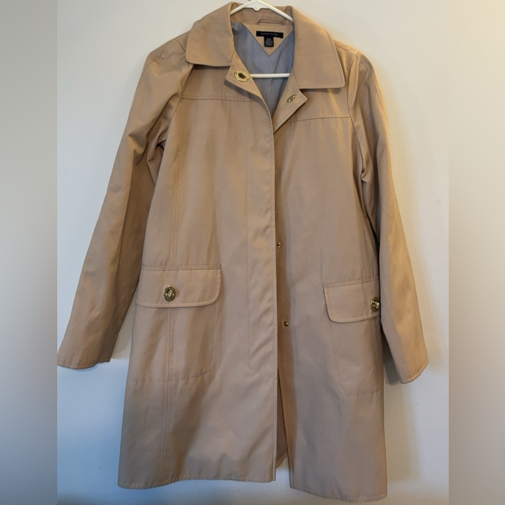 Tommy Hilfiger Tan Trench coat/rain coat